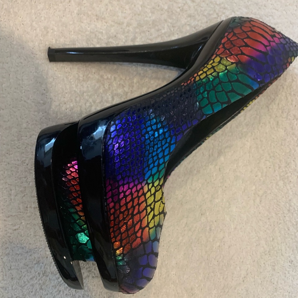 Multicolor Platform Heels - Picture 2 of 2